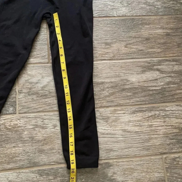 Spanx Black Lamn Cropped 20099R  Leggings, women’s size Small (2-4) - Picture 6 of 13